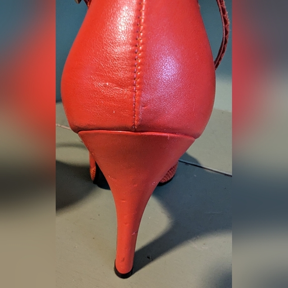 Bijou New York Red Faux Snake Embossed Heels, Pumps, Size 8M - Picture 8 of 9